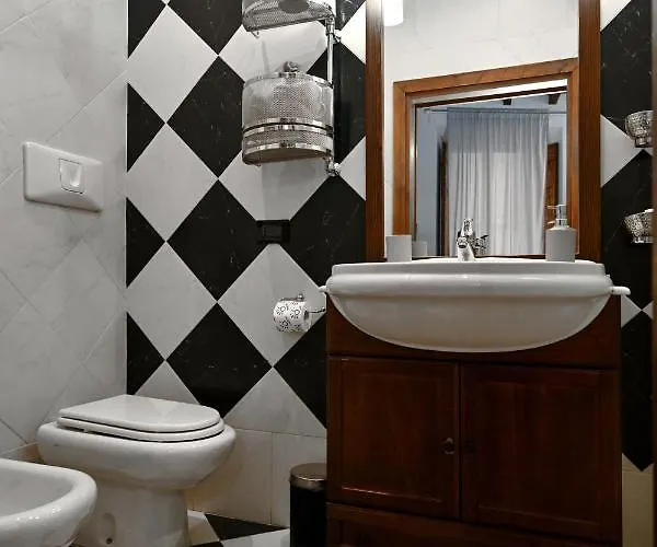 Guest house Vicolo Dell'aquila - Residenze Romanae Rome