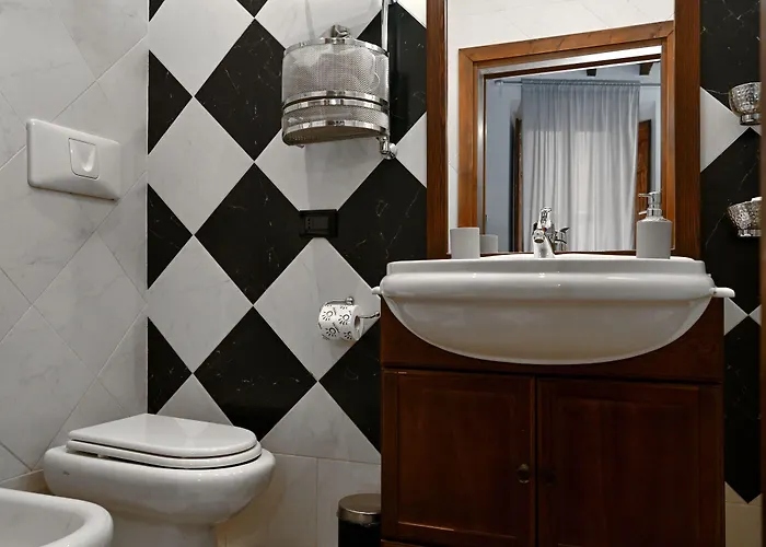 Vicolo Dell'aquila - Residenze Romanae Guest house