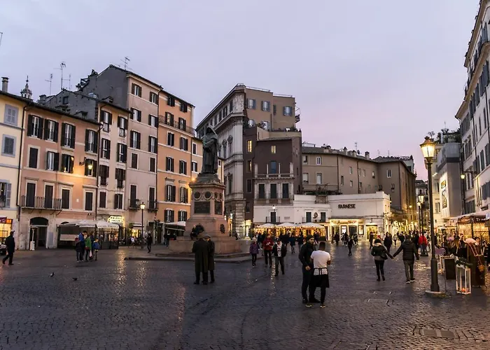 Vicolo Dell'aquila - Residenze Romanae Рим